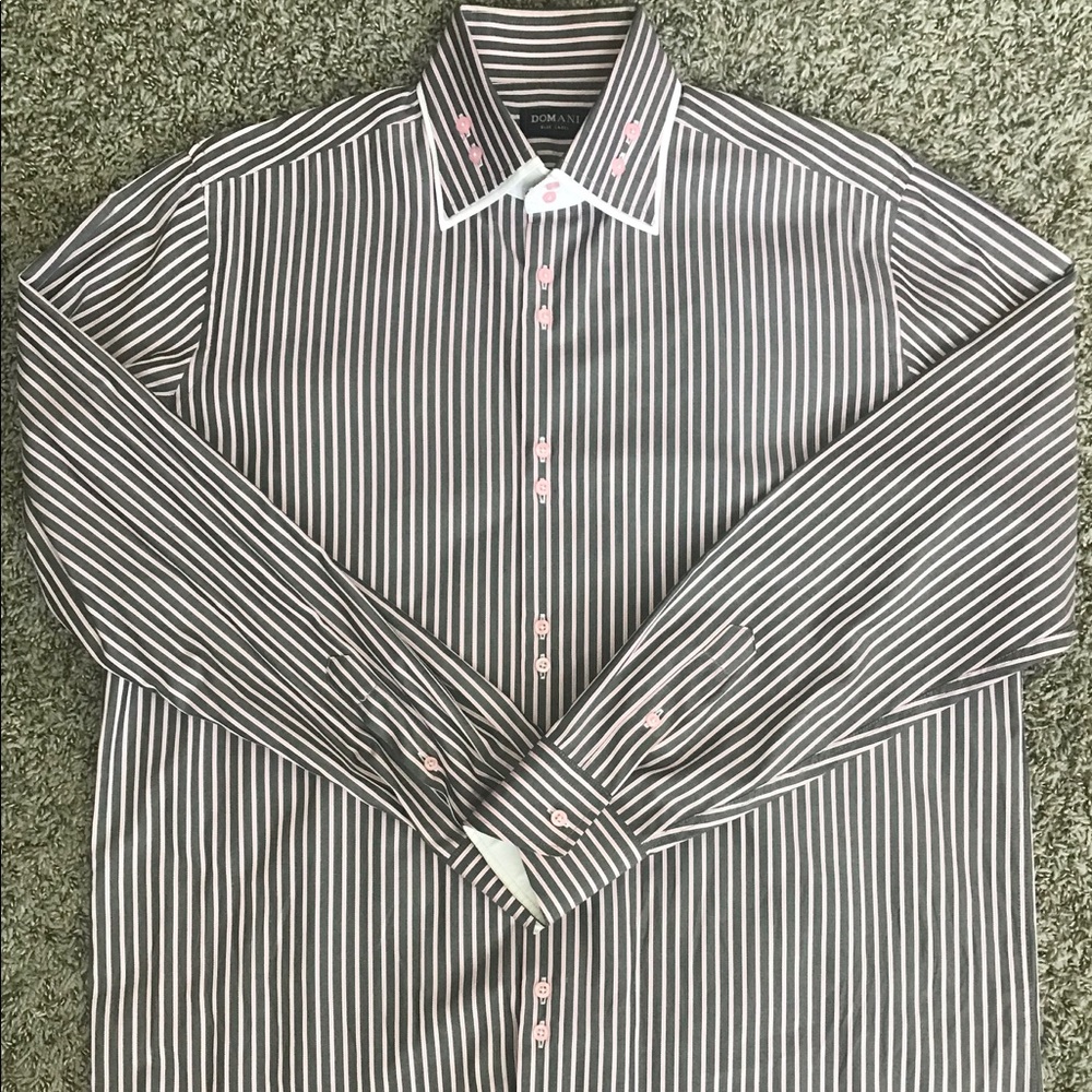 Domani Men’s Dress Shirt. Size: Large. 34/35